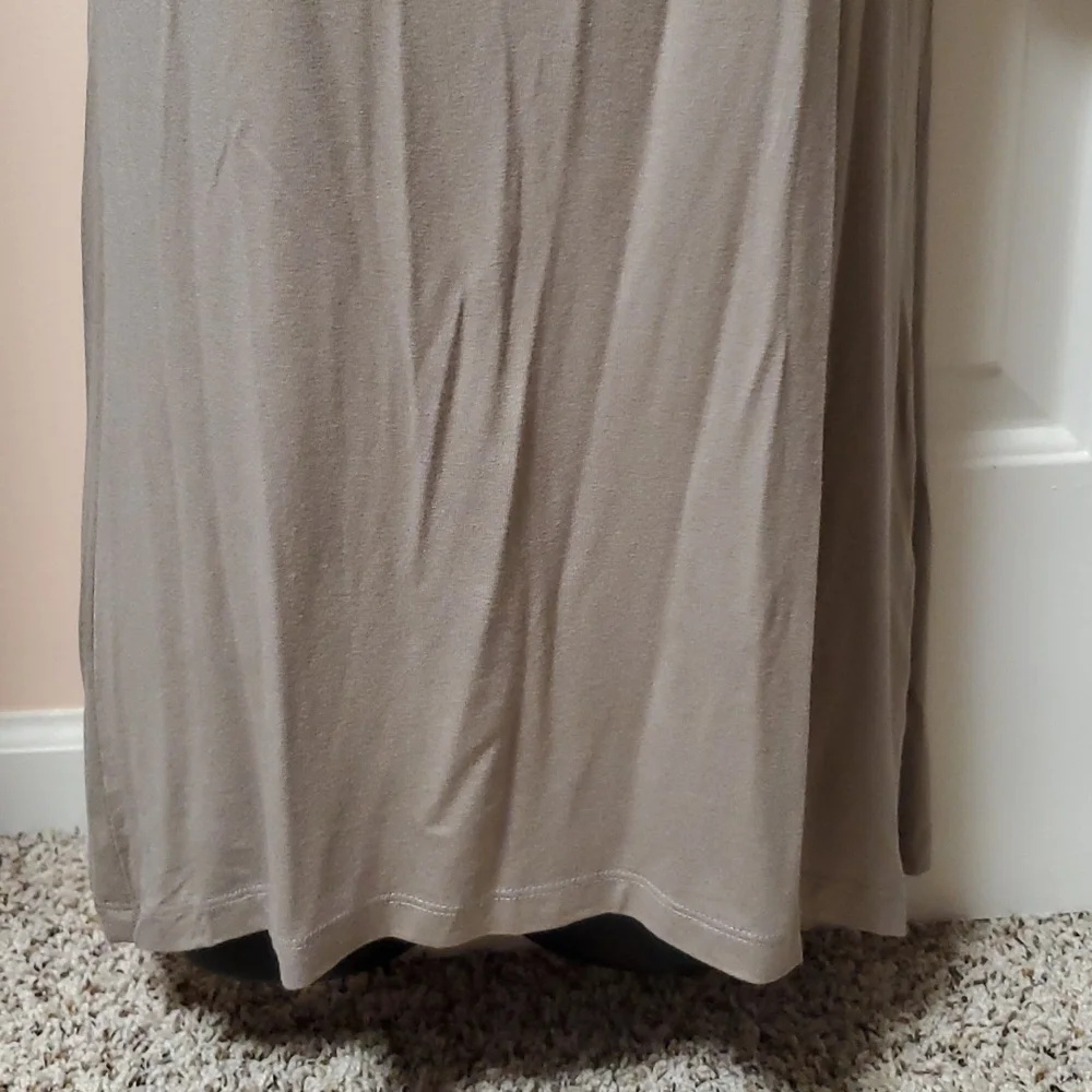 VENUS Sequin Sleeved Top NWT - Picture 3 of 9